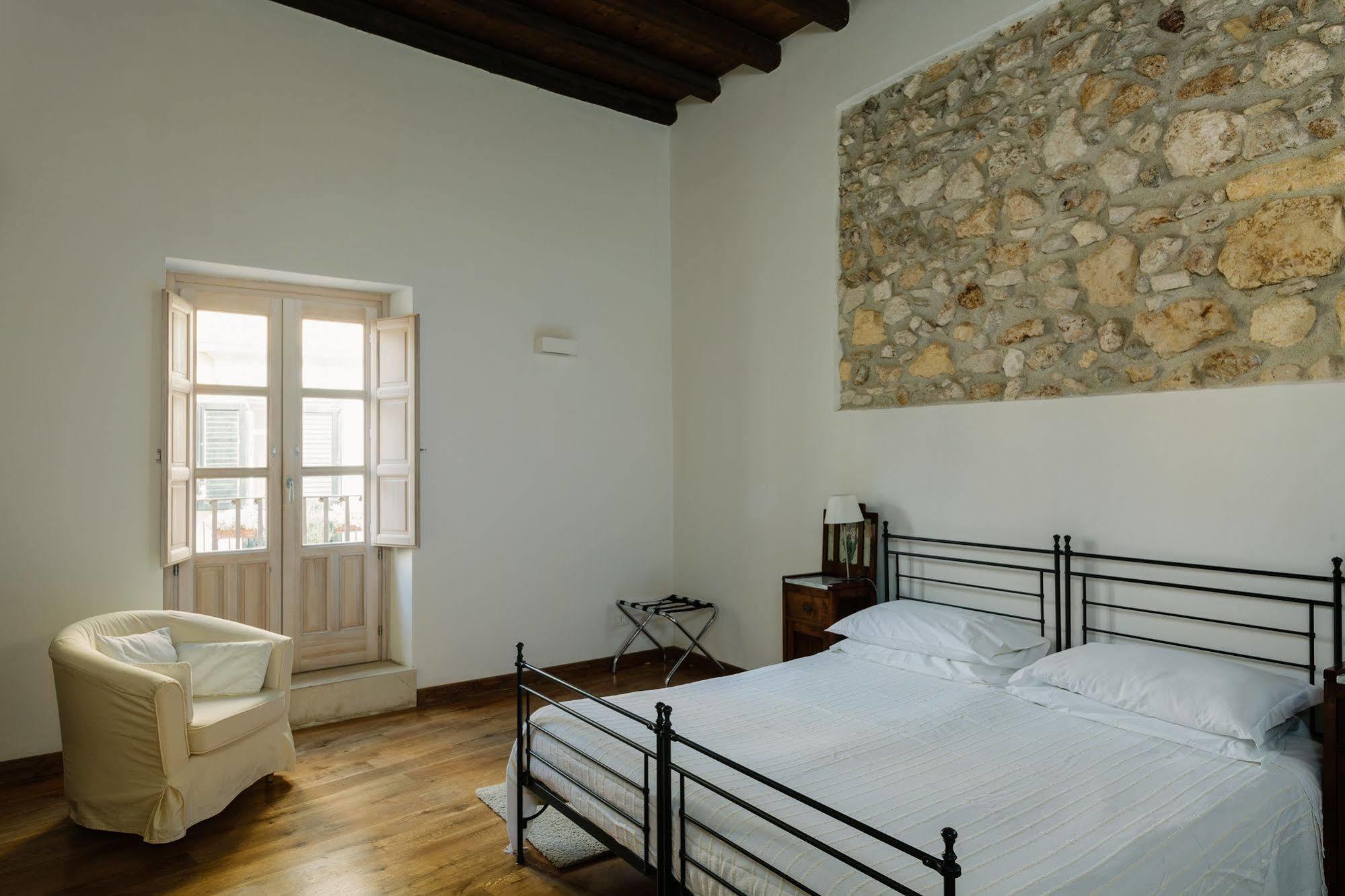 B&B Palazzo Del Sale Syracuse Eksteriør billede