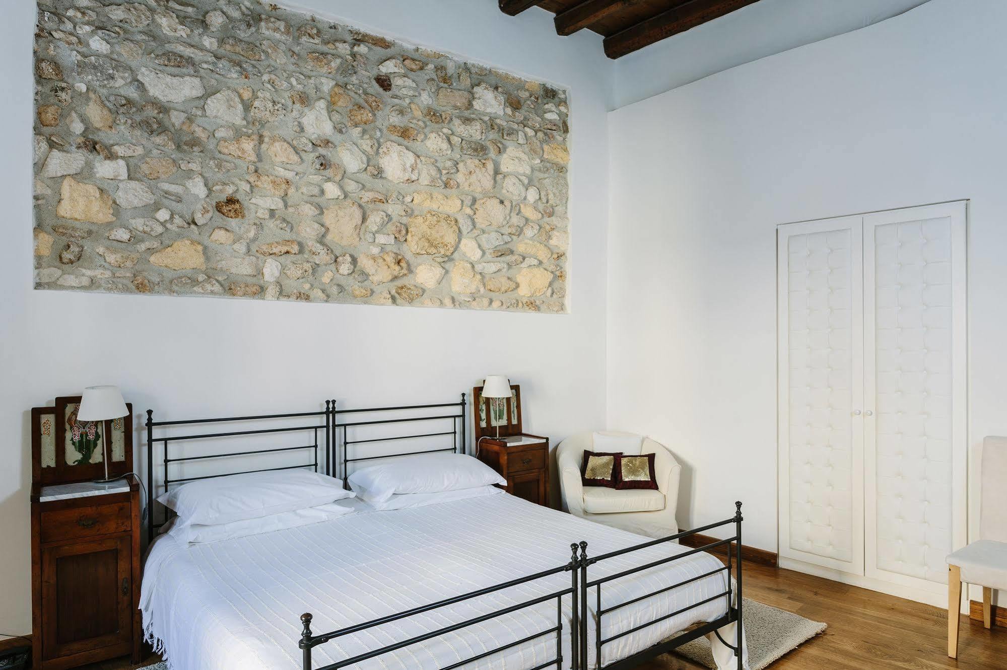 B&B Palazzo Del Sale Syracuse Eksteriør billede